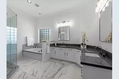 5411 Aspen Street, Houston, TX 77081 - Photo 24