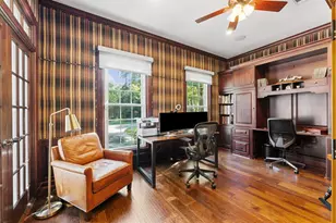 10401 Treeridge Pl, The Woodlands, TX 77380 - Photo 12