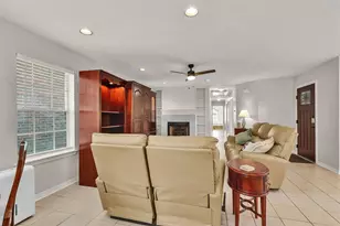906 Juniper Ct Ct, Tomball, TX 77375 - Photo 4