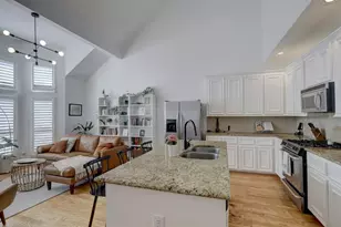 1237 W 17th St, Houston, TX 77008 - Photo 8