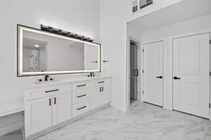 1535 Potomac Dr, Houston, TX 77057 - Photo 10