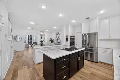 32 Mellow Leaf Court, The Woodlands, TX 77381 - Photo 18