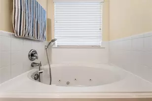 9830 Lynette Falls Dr, Houston, TX 77095 - Photo 20