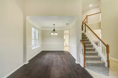 107 Mango Street, Lake Jackson, TX 77566 - Photo 4