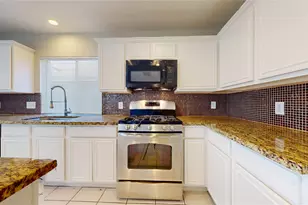 3310 Pecan Mill Dr, Sugar Land, TX 77498 - Photo 12