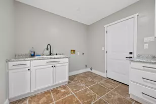 1202 Briar Bayou Dr, Houston, TX 77077 - Photo 50