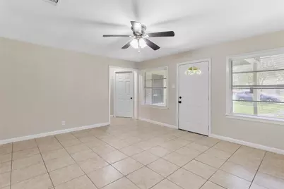 102 S 5th Street, Alvin, TX 77511 - Photo 10