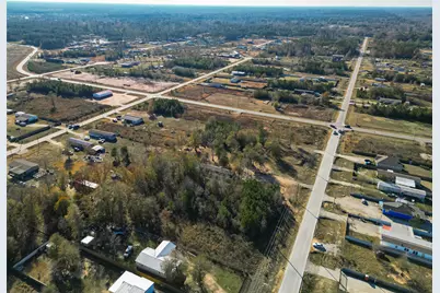 682 County Road 5017, Cleveland, TX 77327 - Photo 2