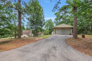 401 Hill Creek Dr, Coldspring, TX 77331 - Photo 38