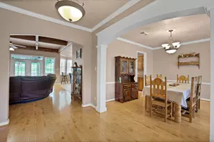 401 Hill Creek Dr, Coldspring, TX 77331 - Photo 10