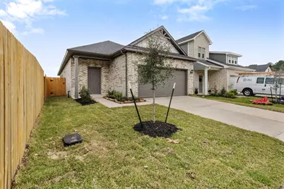 10249 Badger Run Lane, Magnolia, TX 77354 - Photo 2