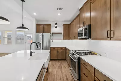 203 South Rose Marie Lane, Montgomery, TX 77356 - Photo 6