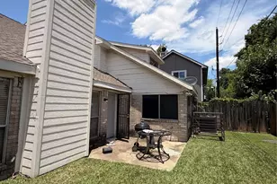 8518 Scenic Green Dr, Houston, TX 77088 - Photo 4