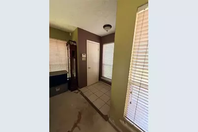 8518 Scenic Green Drive, Houston, TX 77088 - Photo 8