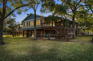 603 Shady Glen Dr, Anahuac, TX 77514 - Photo 2