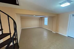 300 Ling, Bayou Vista, TX 77563 - Photo 4