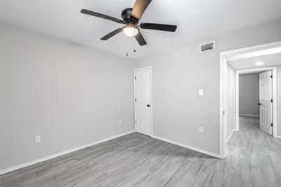 9711 Linkmeadow Lane #3, Houston, TX 77025 - Photo 16