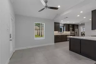 11918 Beverly Dr, Houston, TX 77065 - Photo 16