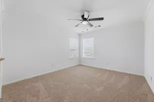 10822 Wysall Cliff Ct, Houston, TX 77064 - Photo 32