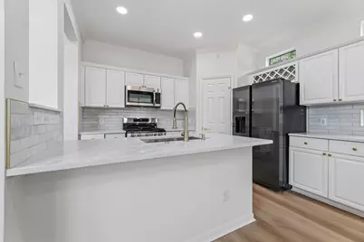 10822 Wysall Cliff Court, Houston, TX 77064 - Photo 16
