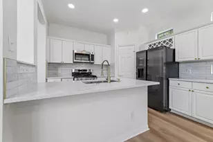 10822 Wysall Cliff Ct, Houston, TX 77064 - Photo 16