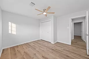 8010 Ashley Cir Dr N, Houston, TX 77071 - Photo 20