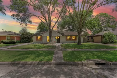 5522 Braesvalley Drive, Houston, TX 77096 - Photo 2