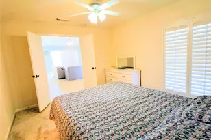 500 Tiki Dr, Tiki Island, TX 77554 - Photo 16
