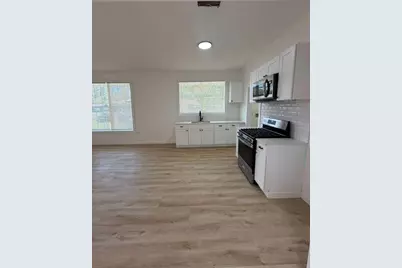 8407 Carolwood Drive, Houston, TX 77028 - Photo 6