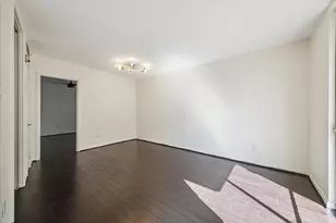3401 Timmons Ln, Houston, TX 77027 - Photo 4
