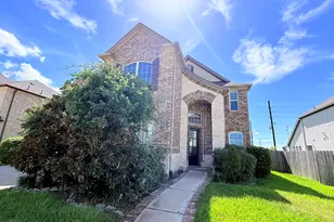 4426 Tumbling Leaf Ct, Sugar Land, TX 77479 - Photo 2