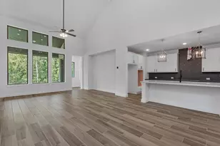 28613 Zilker Dr, New Caney, TX 77357 - Photo 4