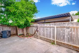 778 Thicket Ln, Houston, TX 77079 - Photo 22