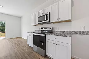 654 Amesbury Rd, Conroe, TX 77316 - Photo 18