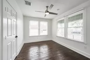 2102 55th St, Galveston, TX 77551 - Photo 28