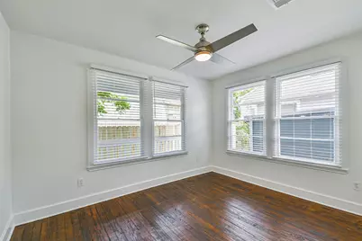 2102 55th Street, Galveston, TX 77551 - Photo 10