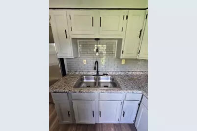 1523 N Avenue F, Freeport, TX 77541 - Photo 8