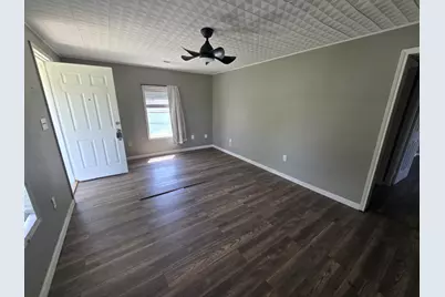 1523 N Avenue F, Freeport, TX 77541 - Photo 4