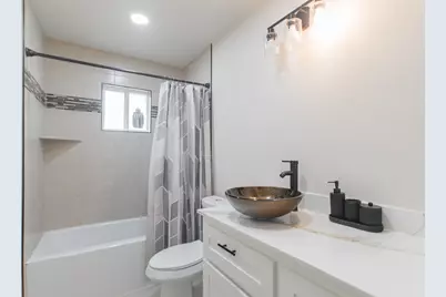 4913 Deerwood Circle, Baytown, TX 77521 - Photo 10