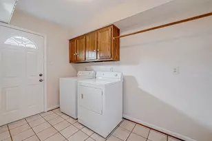 2906 Arrowhead Dr, Sugar Land, TX 77479 - Photo 16