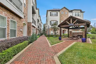 2810 Princeton St, Houston, TX 77009 - Photo 4