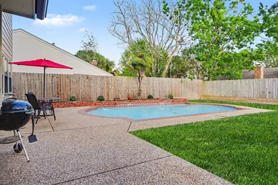 15914 Dunmoor Drive, Houston, TX 77059 - Photo 26