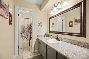 15914 Dunmoor Dr, Houston, TX 77059 - Photo 20