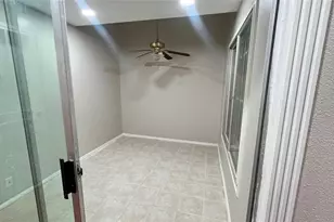 12318 Ashling Dr, Houston, TX 77477 - Photo 4