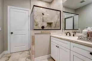 916 Lawrence St, Houston, TX 77008 - Photo 24