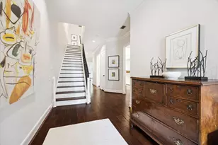 5 Pine Briar Cir, Houston, TX 77056 - Photo 2