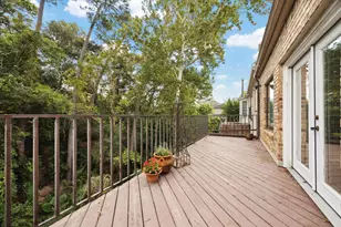 5 Pine Briar Cir, Houston, TX 77056 - Photo 12