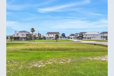 151 Miramar Drive, Galveston, TX 77554 - Photo 8