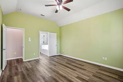 9705 Blue Bonnet Drive, Texas City, TX 77591 - Photo 10