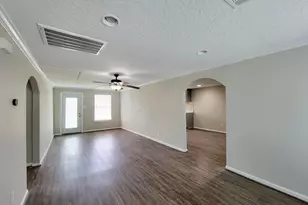 3416 Europa St, Houston, TX 77022 - Photo 4